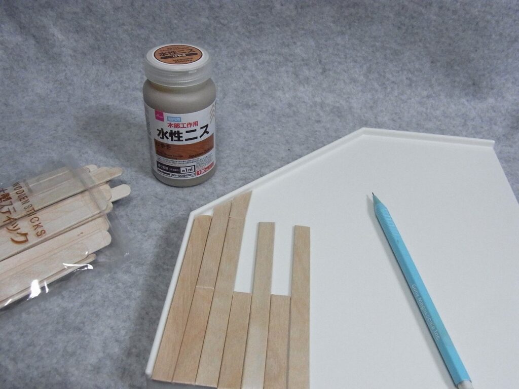 アイスの棒 ダイソーで見つける簡単DIYアイデア集